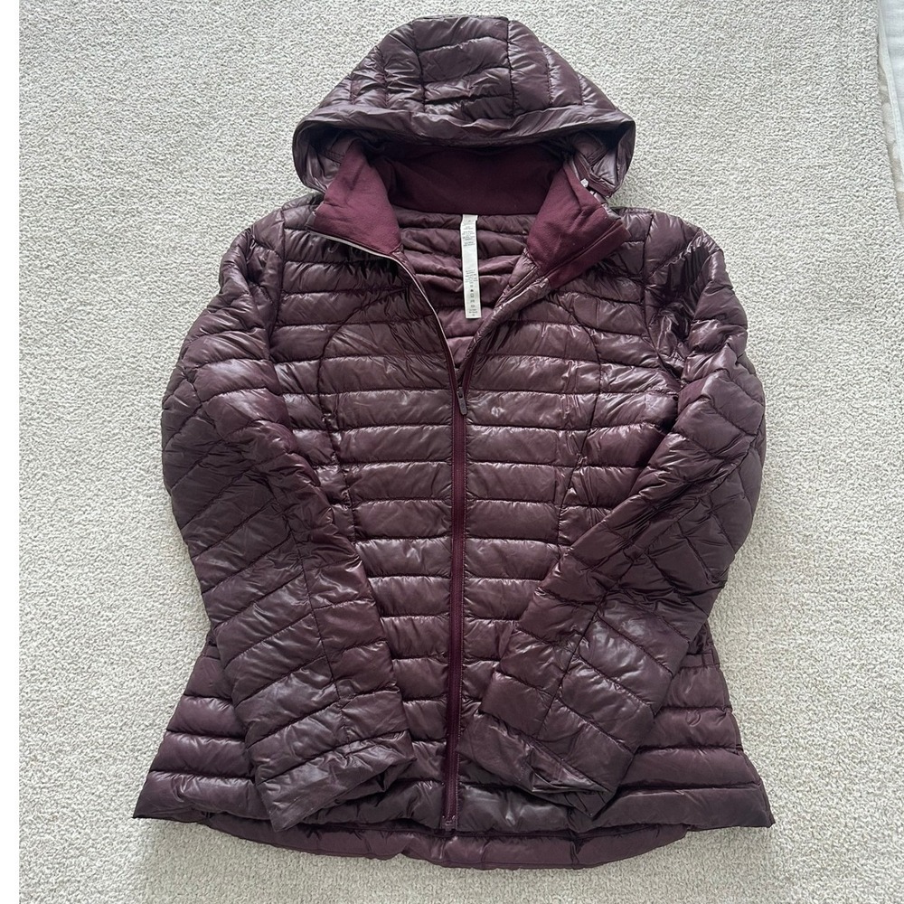 lululemon Pack it Down Jacket size 8 in Bordeaux Drama